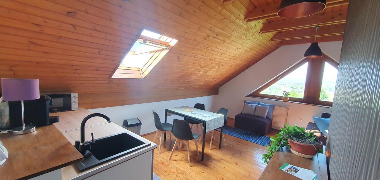 Buborek Apartman - エチャク エクステリア 写真